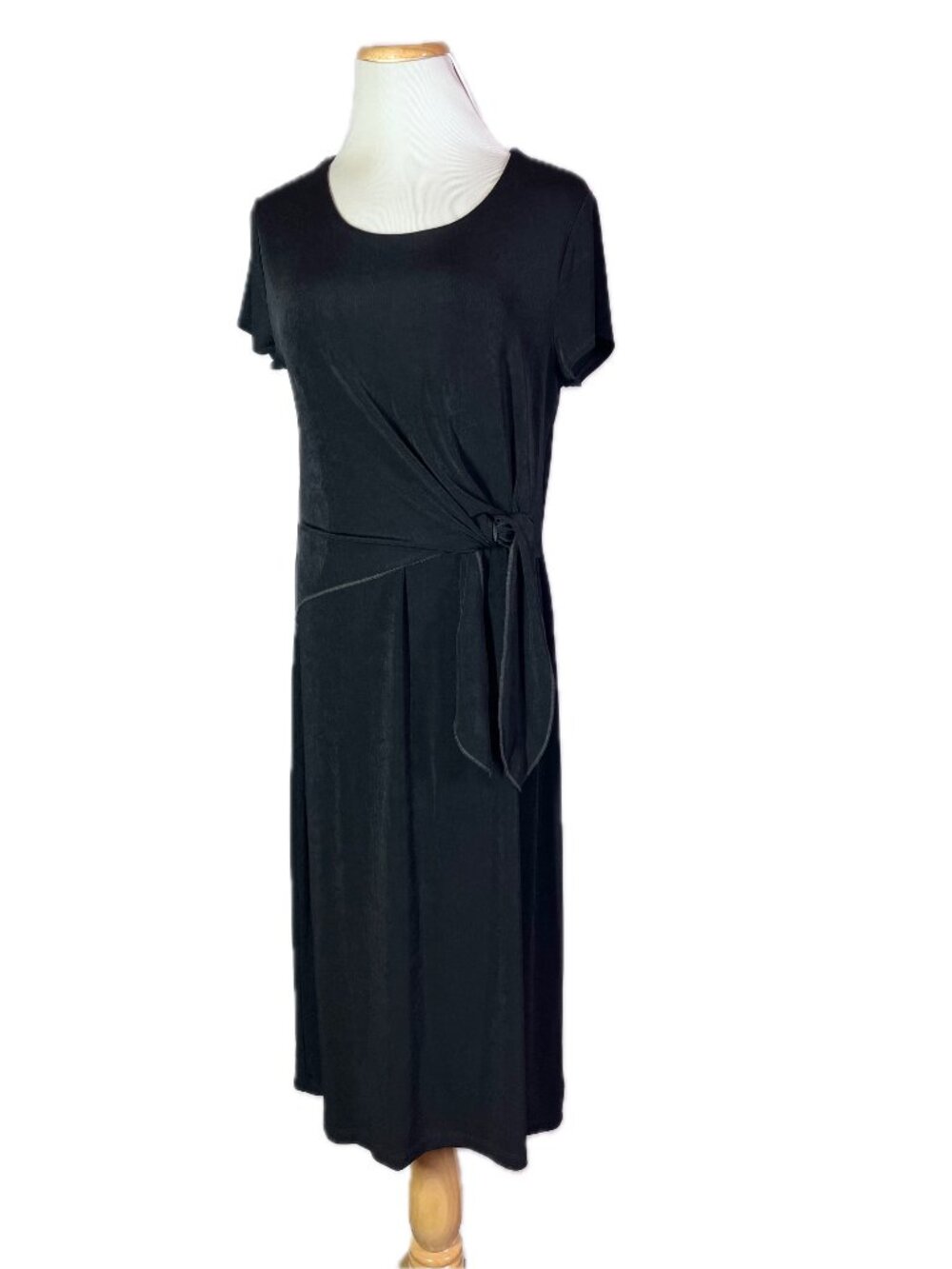 Chico's Travelers Size 1 (M) Black Short Sleeve Slinky Knit Dress Tie Waist